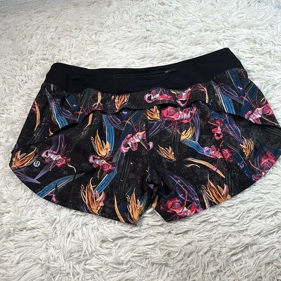 Lululemon Speed Up Mid-Rise Lined Short 4" Veiled Floral Black Multi / Black - Picture 4 of 6